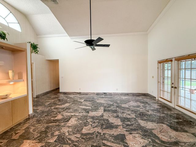 3104 Peachtree Circle, Davie, FL 33328
