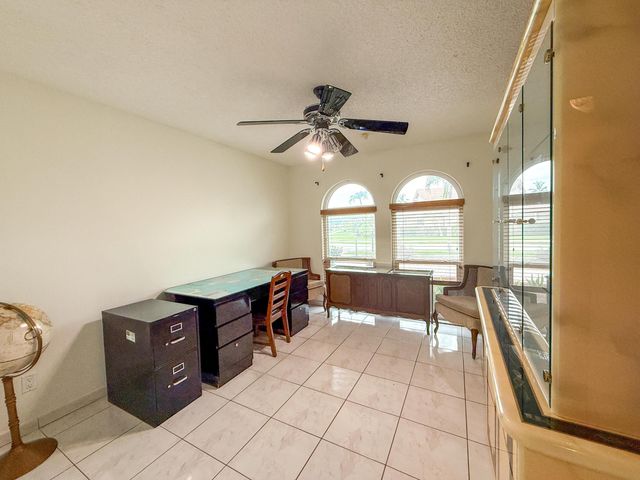 3104 Peachtree Circle, Davie, FL 33328
