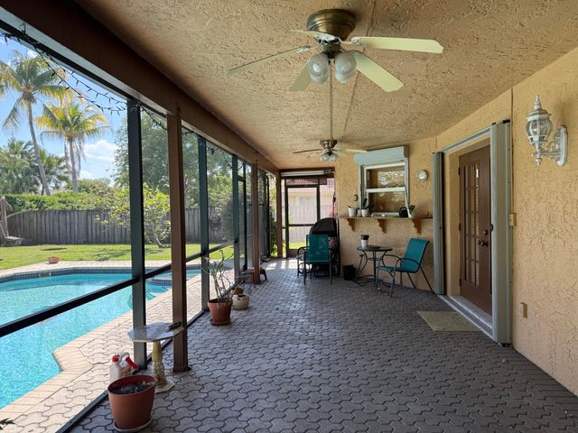3104 Peachtree Circle, Davie, FL 33328