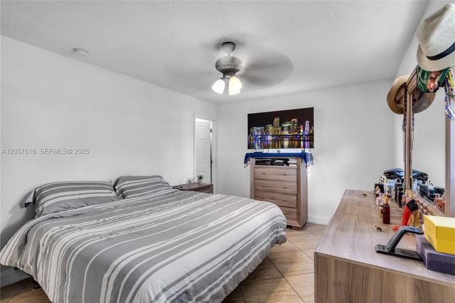 1420 NW 195th St, Miami Gardens, FL 33169