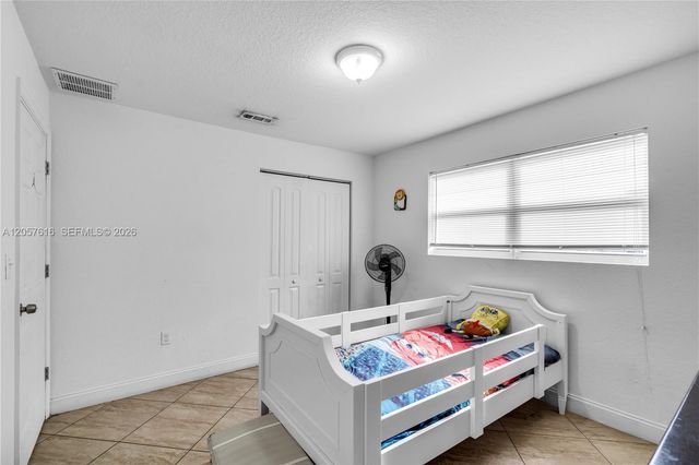 1420 NW 195th St, Miami Gardens, FL 33169