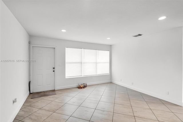 1420 NW 195th St, Miami Gardens, FL 33169