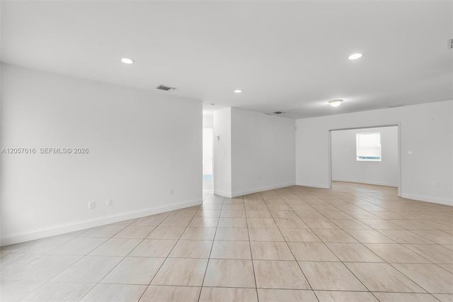 1420 NW 195th St, Miami Gardens, FL 33169