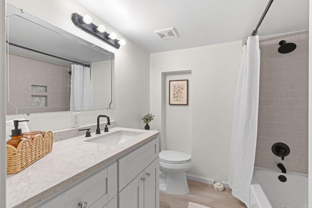 4409 W 89th Street, Bloomington, MN 55437