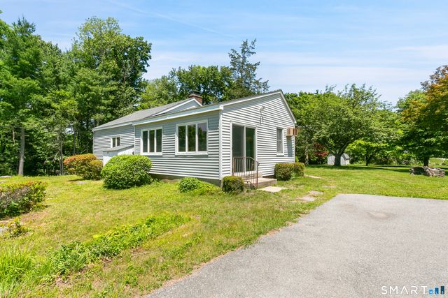 11 Bear Mountain Road, New Fairfield, CT 06812