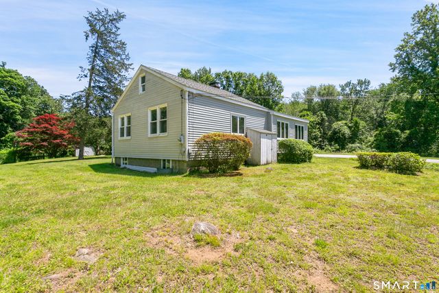 11 Bear Mountain Road, New Fairfield, CT 06812
