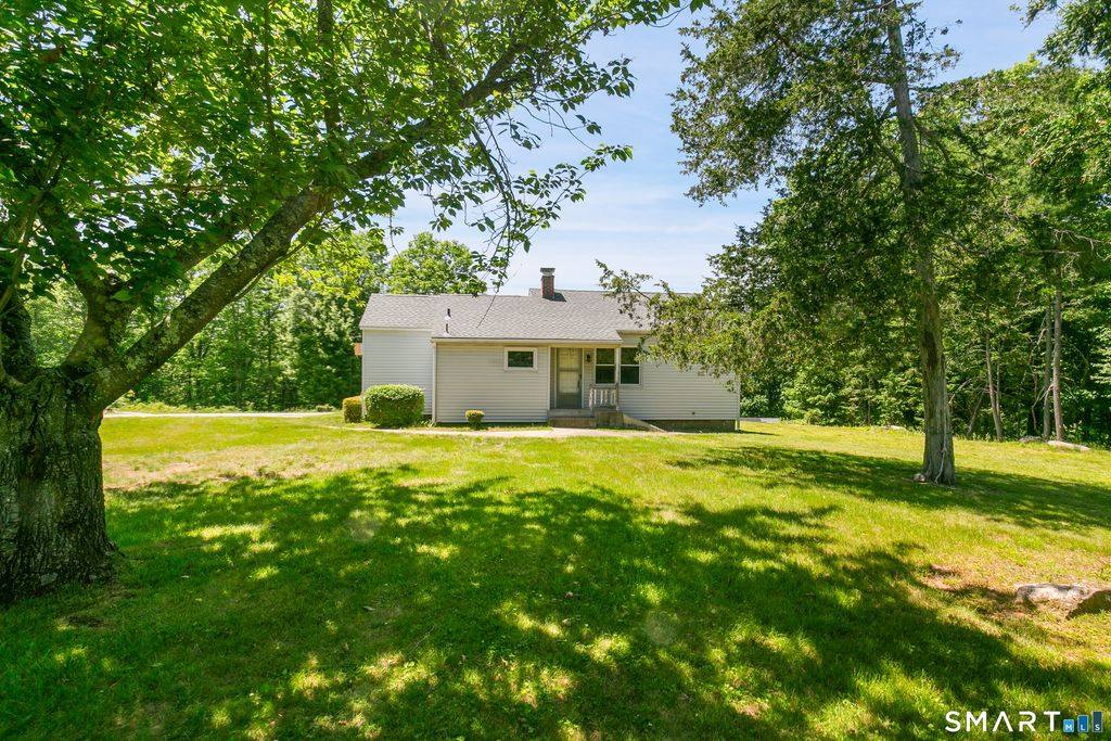 11 Bear Mountain Road, New Fairfield, CT 06812