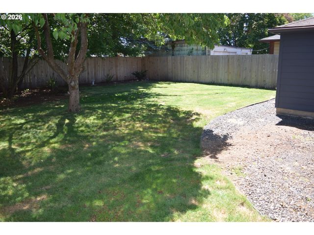 1200 Ne 57TH Ave, Portland, OR 97213