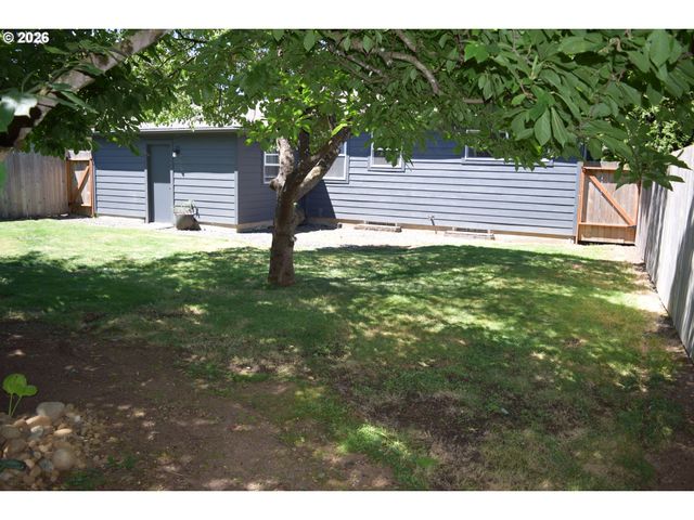 1200 Ne 57TH Ave, Portland, OR 97213