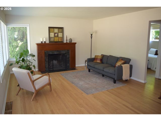 1200 Ne 57TH Ave, Portland, OR 97213