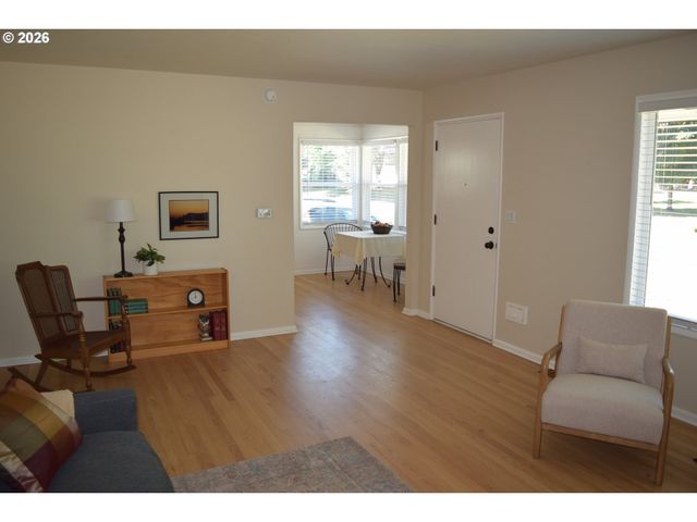 1200 Ne 57TH Ave, Portland, OR 97213