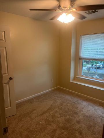 7940 Shadow Oak Drive, North Charleston, SC 29406