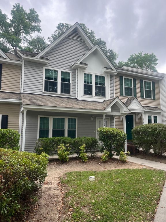 7940 Shadow Oak Drive, North Charleston, SC 29406