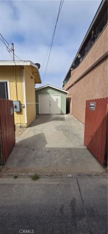 1060 Cherry, Long Beach, CA 90813