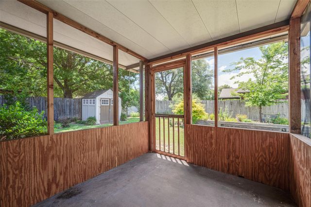 1119 Chester Street, Cleburne, TX 76033
