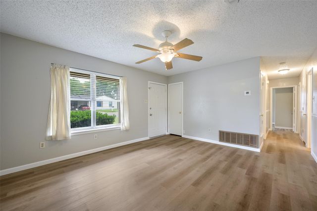 1119 Chester Street, Cleburne, TX 76033