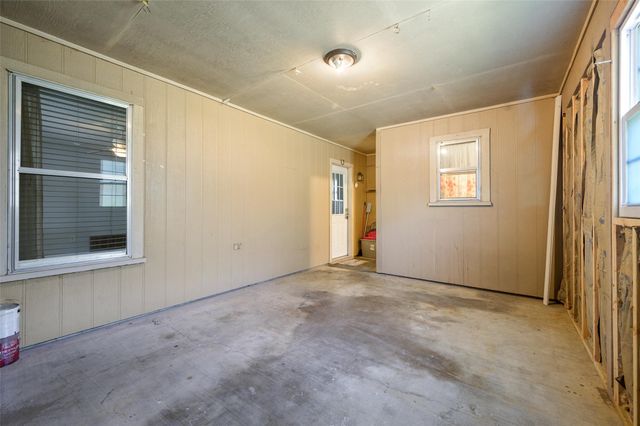 1119 Chester Street, Cleburne, TX 76033
