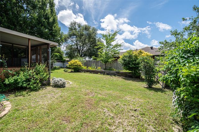 1119 Chester Street, Cleburne, TX 76033