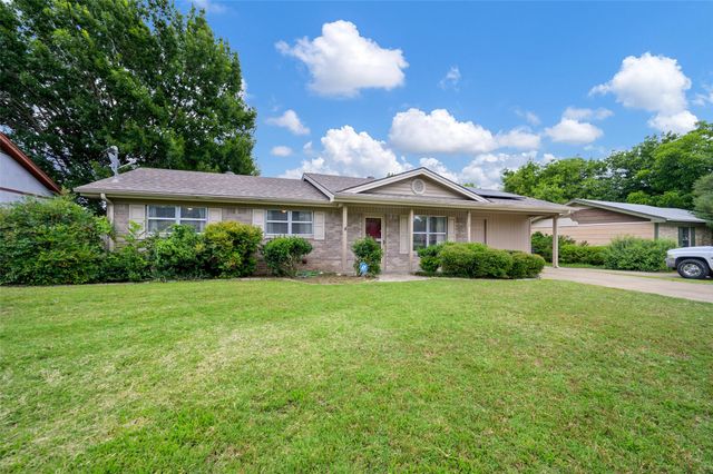 1119 Chester Street, Cleburne, TX 76033