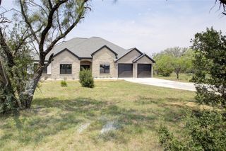 1215 Ridge Harbor DR, Spicewood, TX 78669