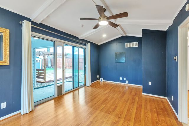 2905 Eric Lane, Farmers Branch, TX 75234