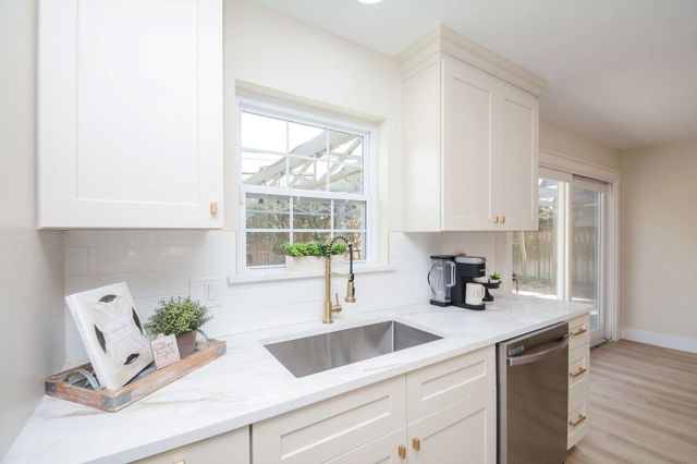 2515 Briarpark Drive, Houston, TX 77042