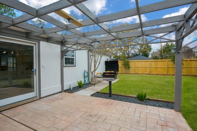 2515 Briarpark Drive, Houston, TX 77042