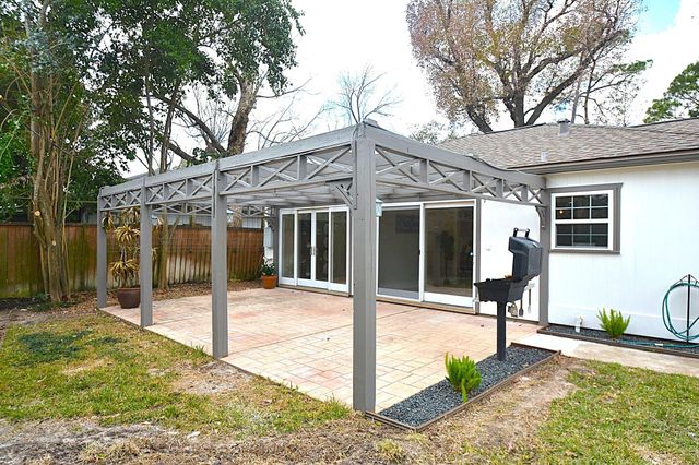 2515 Briarpark Drive, Houston, TX 77042