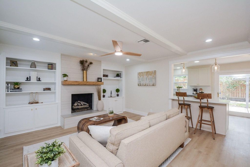 2515 Briarpark Drive, Houston, TX 77042