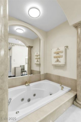 2209 Glenbrook Way, Las Vegas, NV 89117