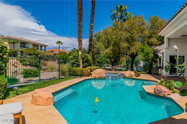 2209 Glenbrook Way, Las Vegas, NV 89117
