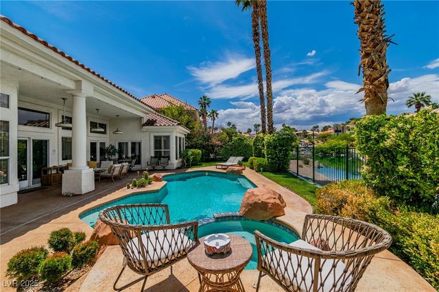 2209 Glenbrook Way, Las Vegas, NV 89117