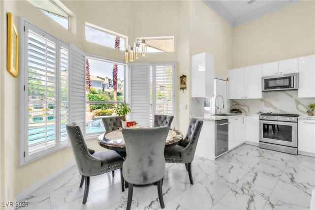 2209 Glenbrook Way, Las Vegas, NV 89117
