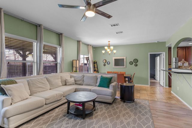 3213 Evening Wind Road, Denton, TX 76208