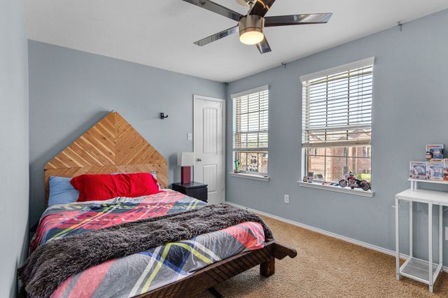 3213 Evening Wind Road, Denton, TX 76208