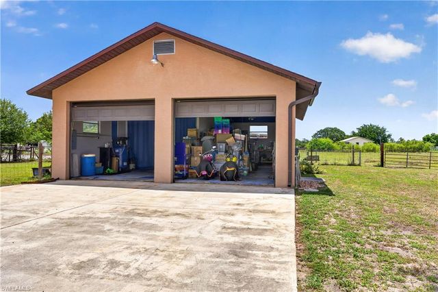 6670 Pangola RD, Fort Myers, FL 33905