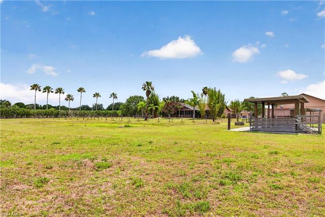 6670 Pangola RD, Fort Myers, FL 33905