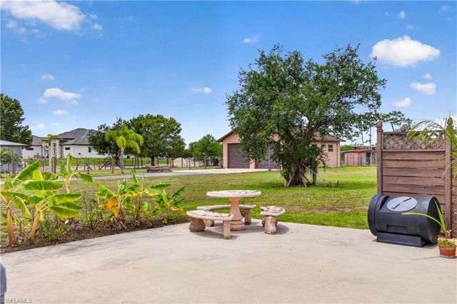 6670 Pangola RD, Fort Myers, FL 33905