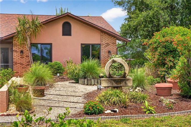 6670 Pangola RD, Fort Myers, FL 33905