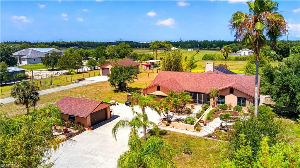6670 Pangola RD, Fort Myers, FL 33905