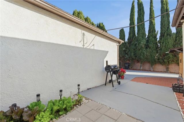 2106 Mcpherson Avenue, Los Angeles, CA 90032