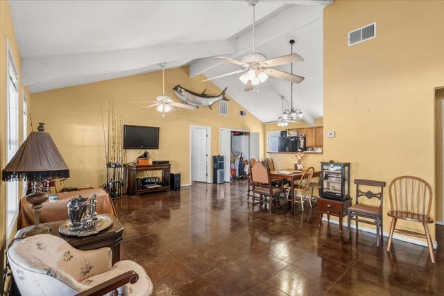 7406 Nez Perce TRCE, Manor, TX 78653