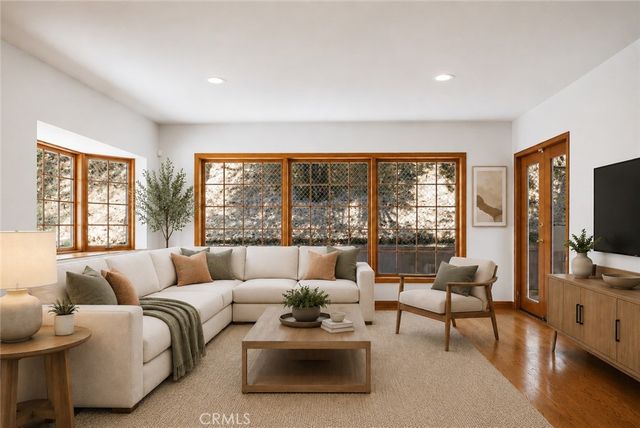 14934 Stonesboro Place, Sherman Oaks, CA 91403