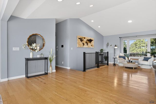 945 ENCHANTMENT RD, Rapid City, SD 57701