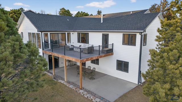 945 ENCHANTMENT RD, Rapid City, SD 57701