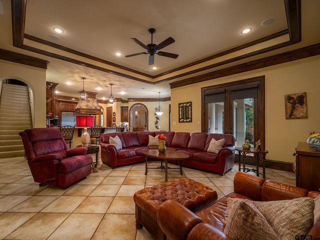 2025 Stonegate Valley Dr, Tyler, TX 75703