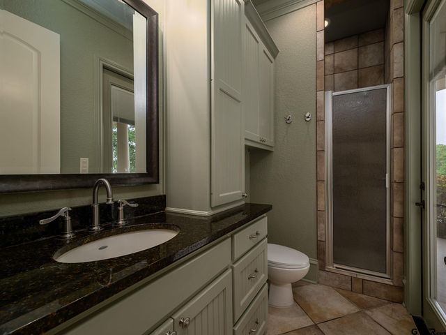 2025 Stonegate Valley Dr, Tyler, TX 75703