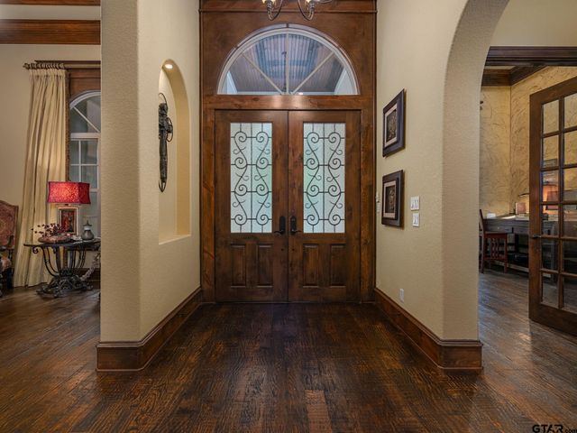 2025 Stonegate Valley Dr, Tyler, TX 75703