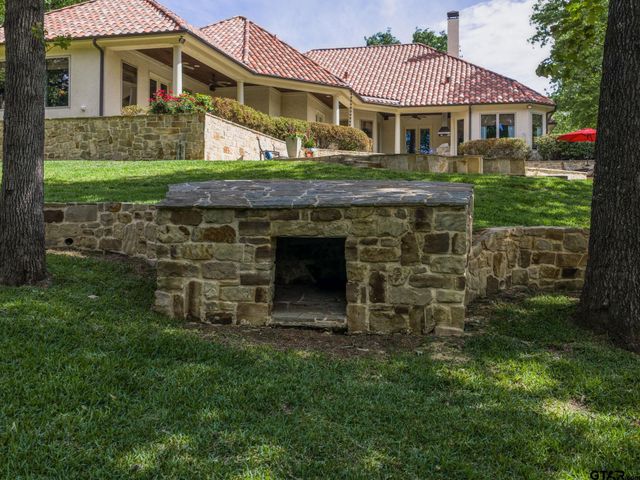 2025 Stonegate Valley Dr, Tyler, TX 75703