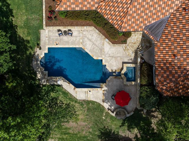 2025 Stonegate Valley Dr, Tyler, TX 75703